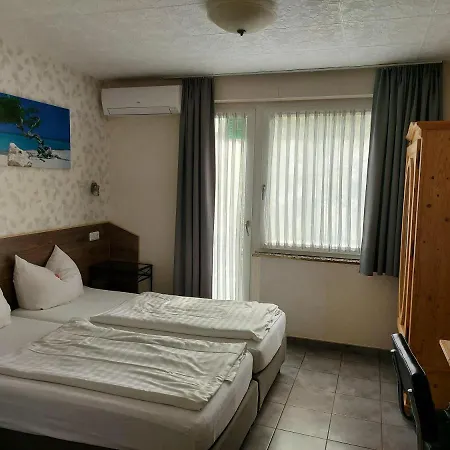 Mueller 3* Kolonia